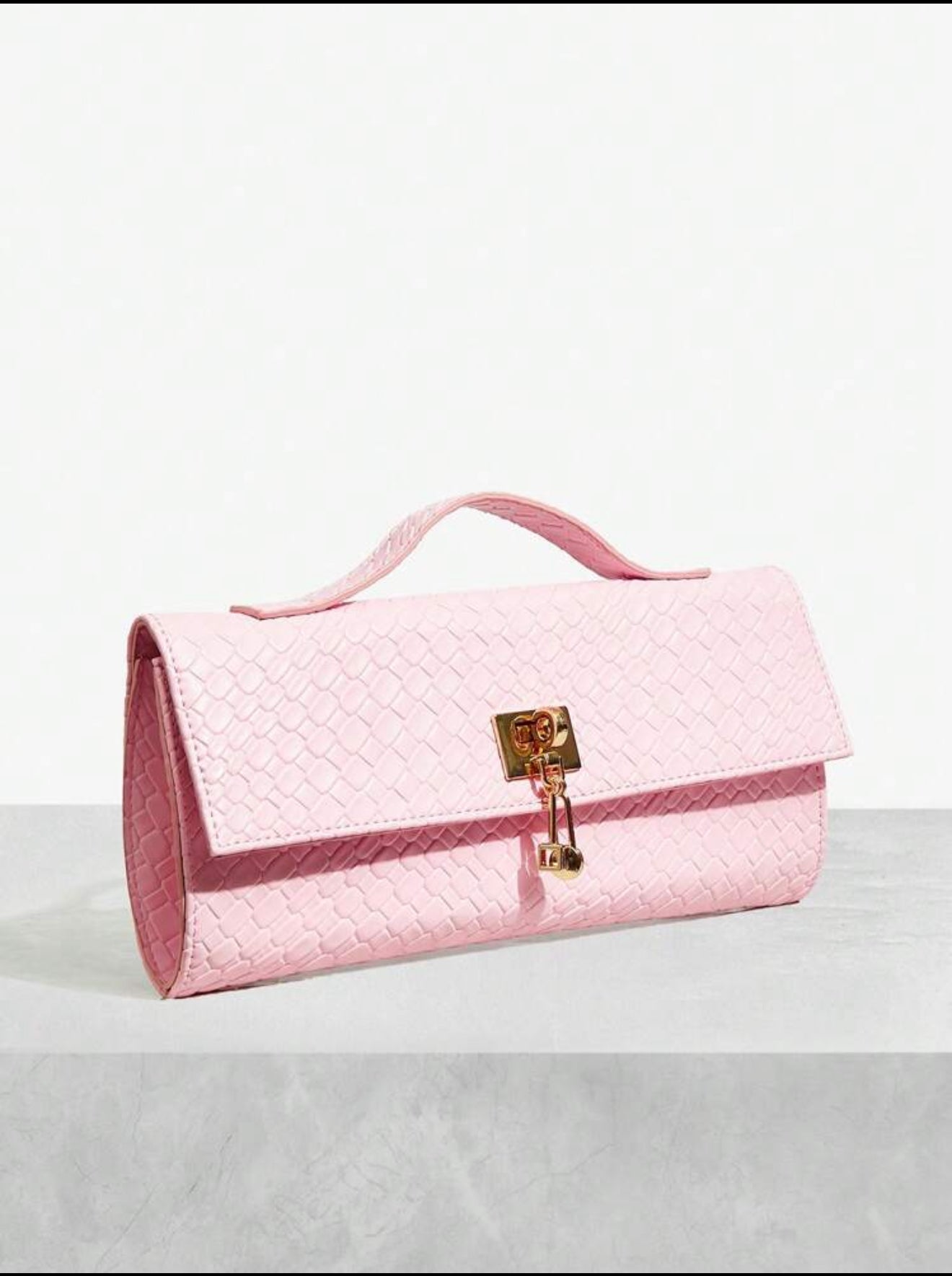 Sac à main tressé noir élégant