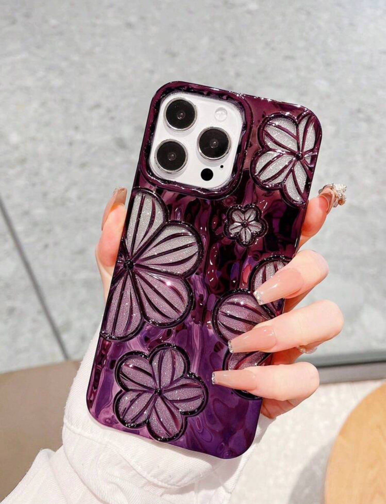 Coque à Paillettes – Design Floral Peint à l’Huile